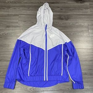 NWOT Nike Windbreaker Hooded Jacket